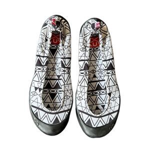 Luv Footwear Girls Dream Flats Size 1 NEW in Package, Machine Washable!